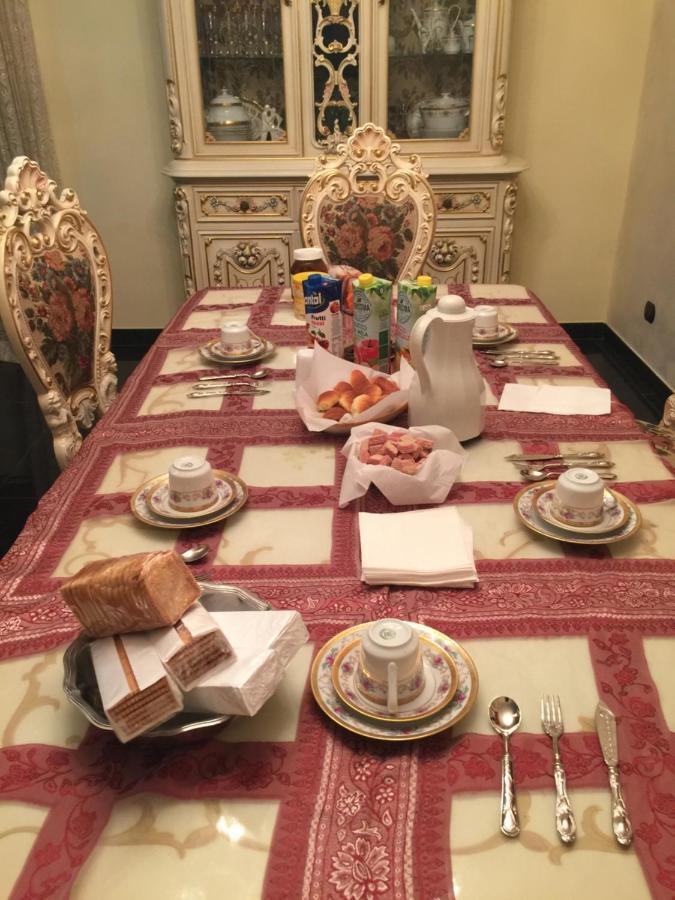 Colazione Da Lolly Bed & Breakfast Наполи Екстериор снимка