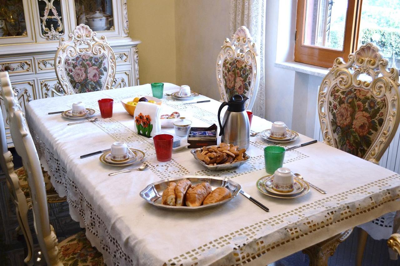 Colazione Da Lolly Bed & Breakfast Наполи Екстериор снимка