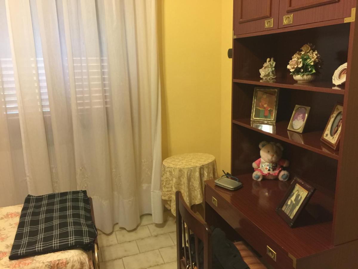 Colazione Da Lolly Bed & Breakfast Наполи Екстериор снимка